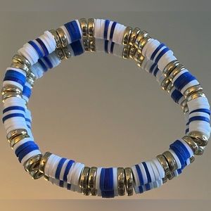 Handmade dark blue/white and gold clay beaded bracelet🤍💙